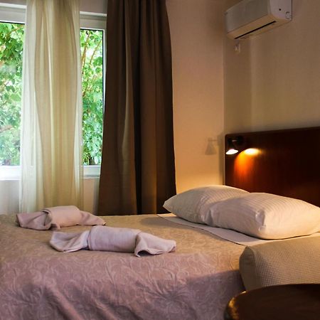 Visovac Rooms And Breakfast Skradin Bagian luar foto