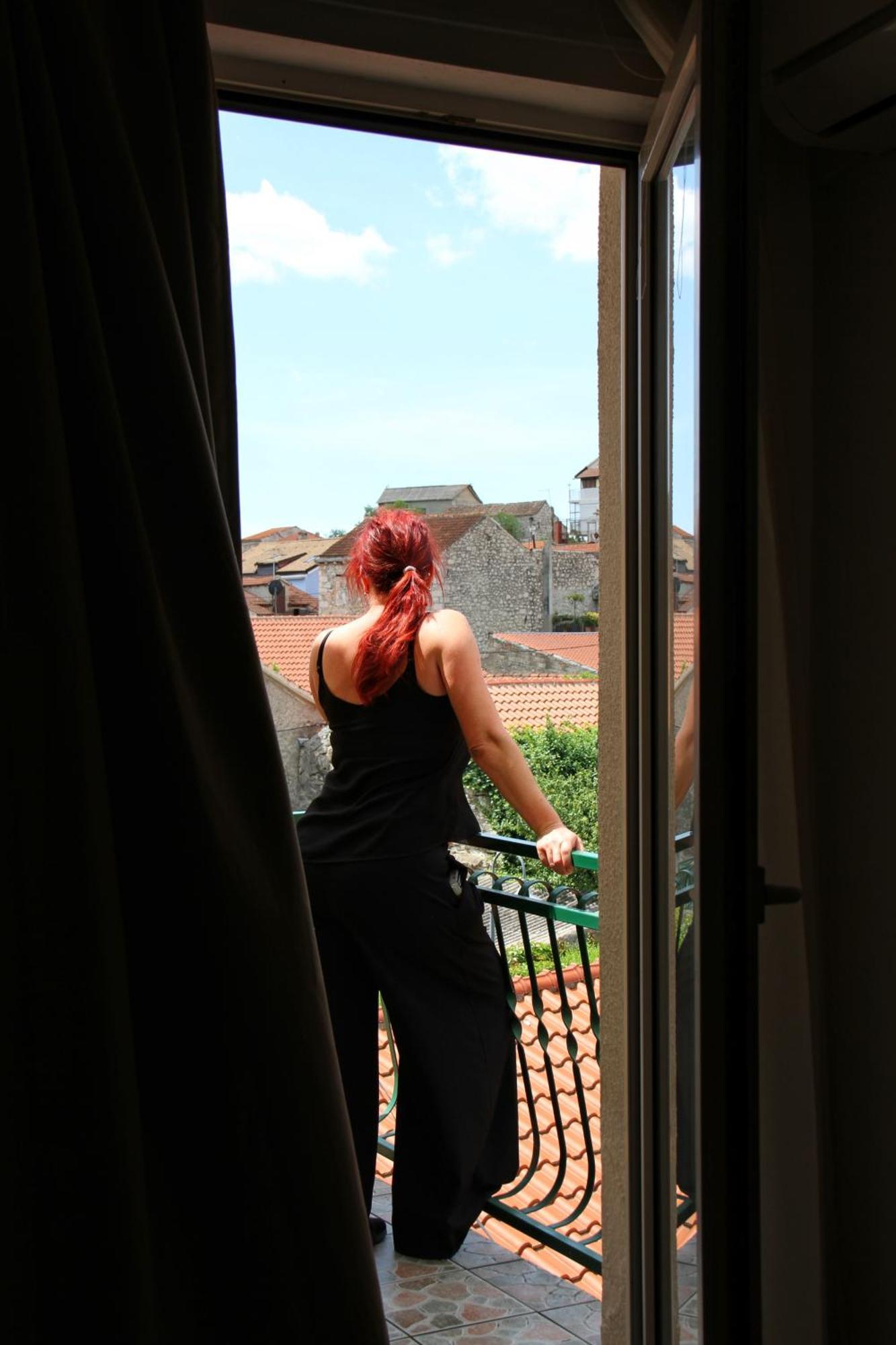 Visovac Rooms And Breakfast Skradin Bagian luar foto